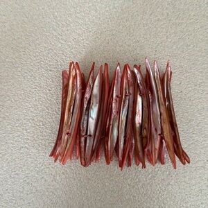 Coral stretchy bracelet